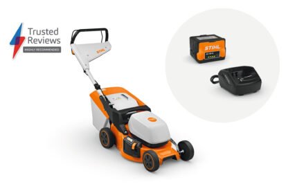 STIHL RMA 248 CORDLESS LAWN MOWER WITH AK 20 BATTERY AND AL 101 CHARGER
